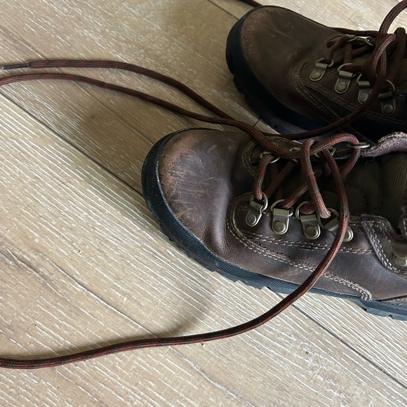 Timberland Boys Brown Hiking Boots - Picture 12 of 14